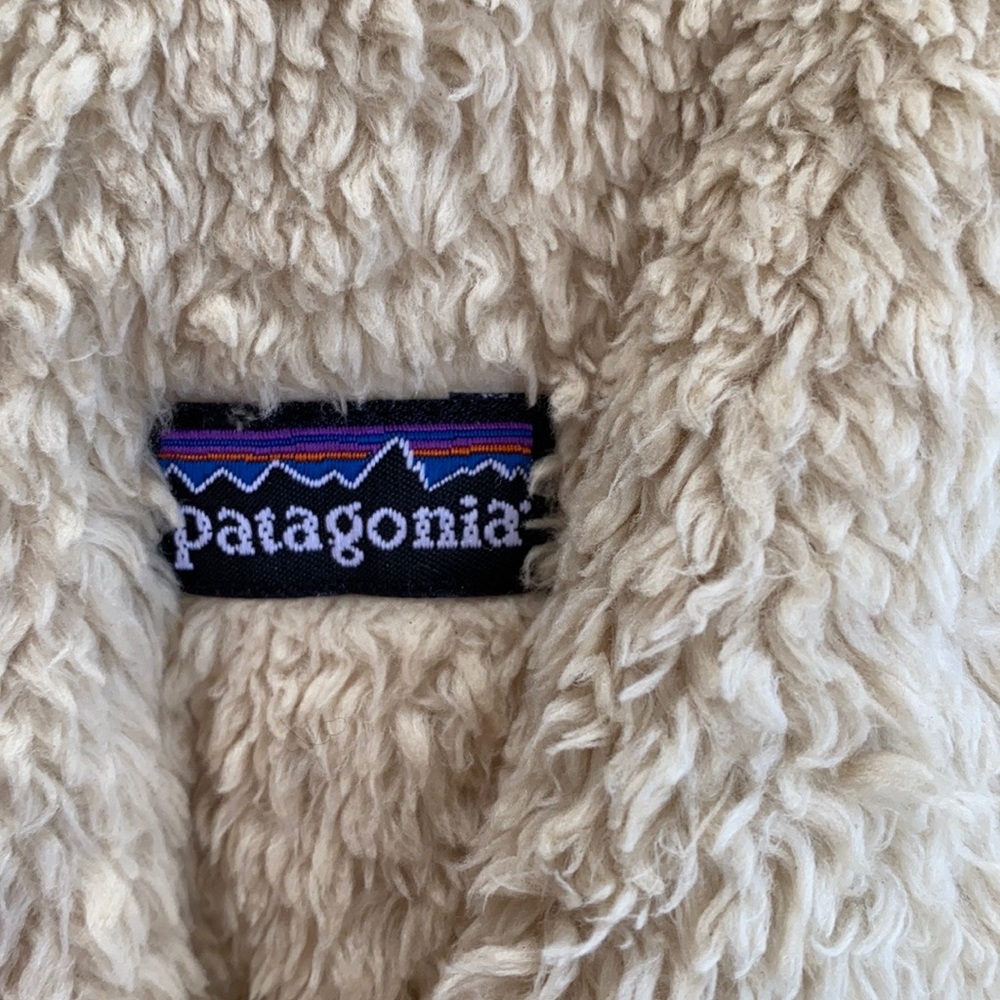 Patagonia woman’s jacket with lining  w/ faux fur - Picture 10 of 10